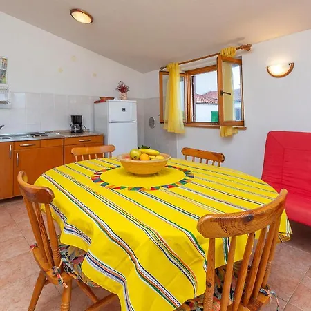 Awesome Apartment In Vrsar With Wifi Apartment *